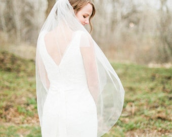 Soft Bridal veil, Elegant Sheer Wedding Veil, simple Bridal Fingertip ivory veil, Plain Cathedral Fingertip chapel veil Ready to ship veil