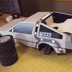 Tillbaka till framtiden DeLorean tidsmaskin | Gör-det-själv 3D-papperspysselbilmallar, papperspysselmodell för vuxna och barn, direkt nedladdning i PDF-format bild 6