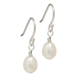 White Freshwater Pearl Earrings, Small Pearl Drop Earrings, Cream Pearl Earrings, Pearl Earrings, Real Pearl Earrings, Bridal Earrings