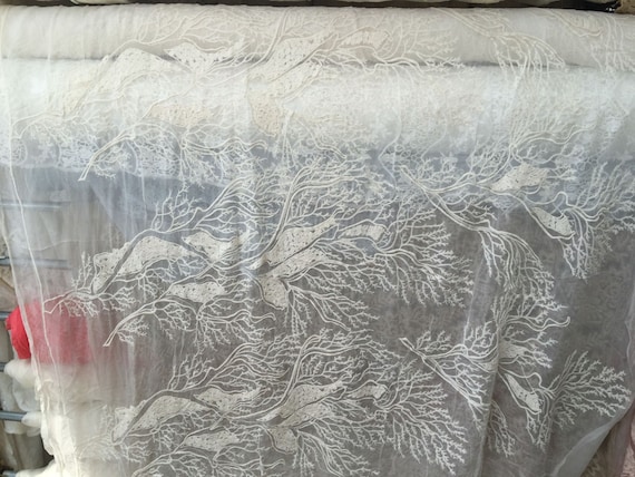 For sale Ivory silk sari fabric ,Silk tree fabric,cotton embroidery on 100% silk fabric,Cotton Silk Sage,Silk Chiffon Saree fabric