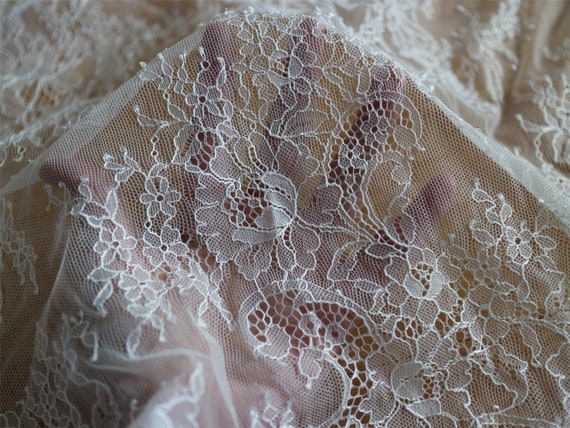 Hight quality ivory lace Fabric off White Chantilly Lace | Etsy
