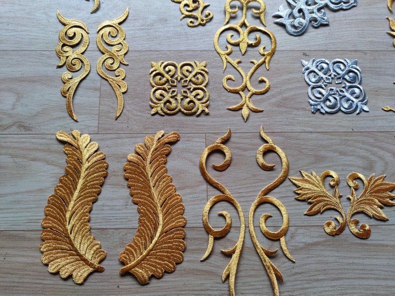 Gold applique ,embroidery patch,lace applique,Baroque applique 1pair2pcs image 3