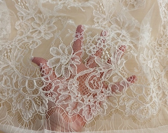 corded lace in 3metersoff White Chantilly Lace fabric ,eyelash wedding dree lace, for wedding