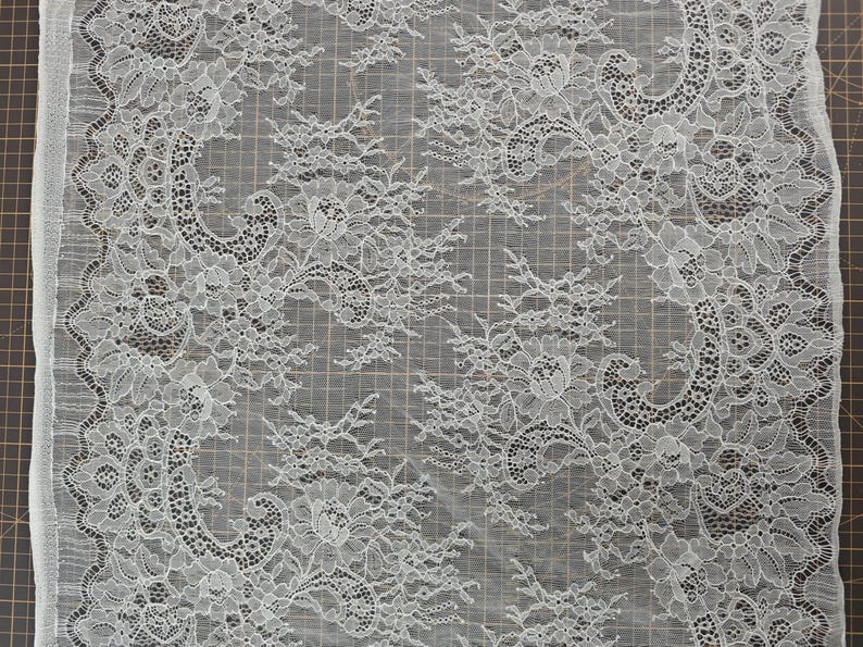 Hight quality ivory lace Fabric ,off White Chantilly Lace fabric for wedding,Lace trim image 6