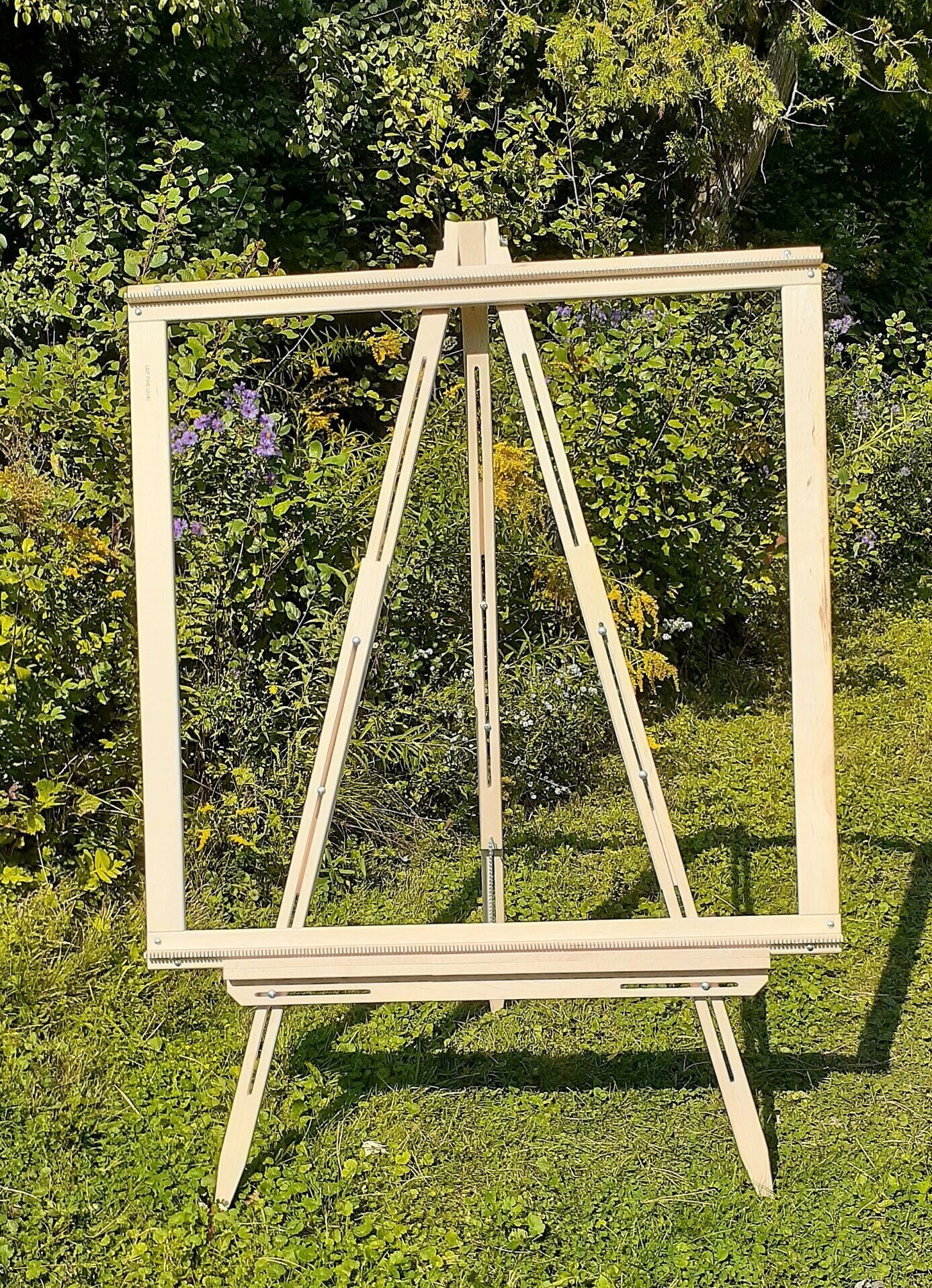 The Osprey Easel style tapestry/weaving loom
