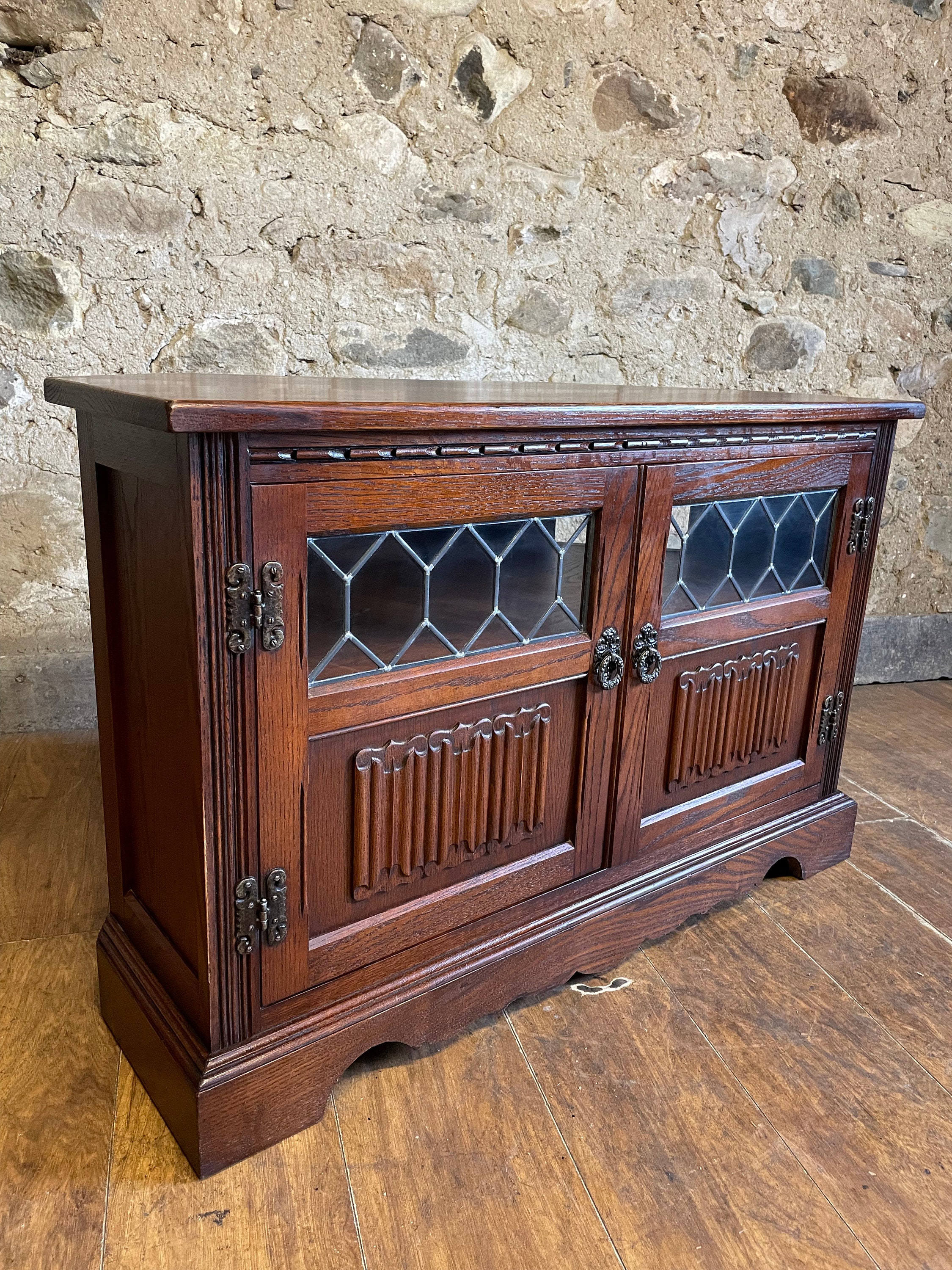 Old charm tv unit deals