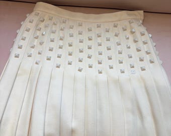 Falda plisada color marfil Chanel Otoño/Invierno 2003, confeccionada en Francia, talla 38 (mediana)