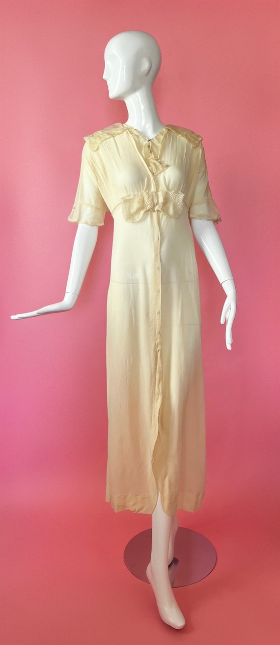 The Zelda Gown; 1920s Ivory Buttercream Silk Lawn… - image 2