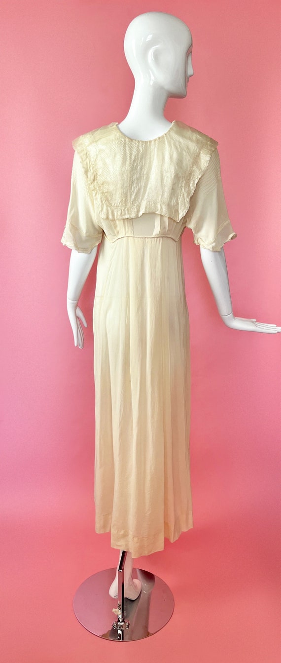 The Zelda Gown; 1920s Ivory Buttercream Silk Lawn… - image 3