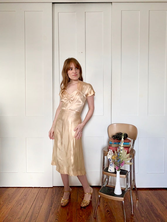 Xs 1940s Buttercream Liquid Satin Bustle Back Juni