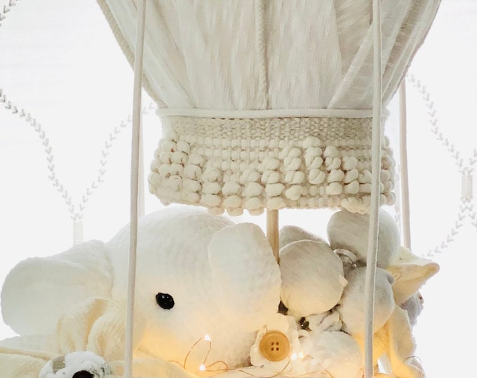 Hot Air Ballon Diaper Cake