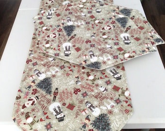 New Christmas Matching Reversible Table Runner and Six Placemats