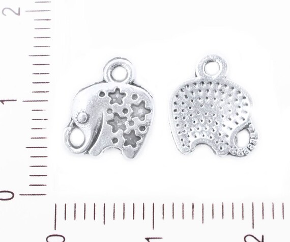 2 Elephant pendants antique silver tone A507