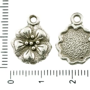 8pcs Antique Silver Tone Round Flower Charms Floral Pendants Czech Metal Two-sided Findings 13mm x 17mm