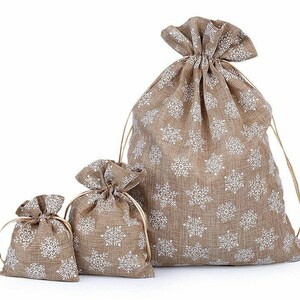 2pc de la toile de Jute Sac de Cadeau de Noël Avec des Flocons de neige Et de Paillettes 10x13cm Sac de Partie Sac de Faveur Sac en Tissu Sa image 3