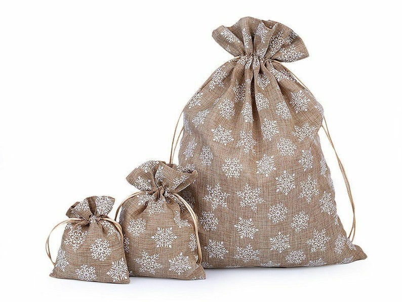 2pc de la toile de Jute Sac de Cadeau de Noël Avec des Flocons de neige Et de Paillettes 10x13cm Sac de Partie Sac de Faveur Sac en Tissu Sa image 3