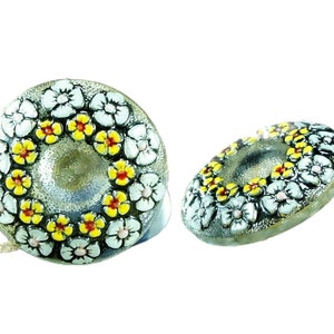 1pc Handmade Czech Glass Button Camomile Flower Garland White Yellow Flower Size 10, 22.5mm