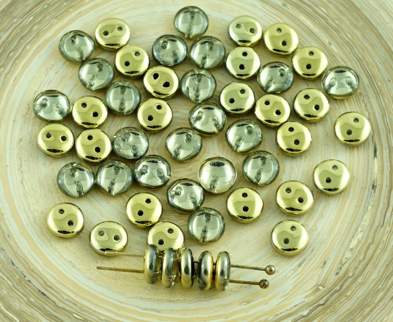 Бисер рулла. Бисер twin 28998. Как называется с двумя дырками. Как называется с двумя дырками. Бисер с двумя дырочками.