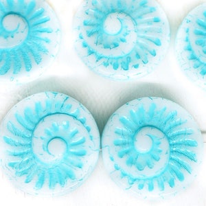4pcs Opaque White Blue Patina Nautilus Fossil Snails Seashell Ammonite Flat Round Spiral Coin Czech Glass Beads 18mm