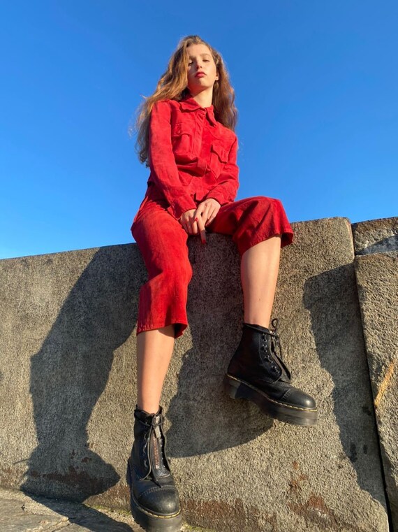 Vintage western style red suede two piece capri pa