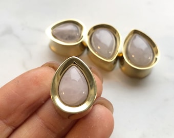 Drop ear plugs of rose quartz - Ear plugs stone - price by piece, -  Ear gauges - boho - golden - Rose quartz - Tear shape plugs