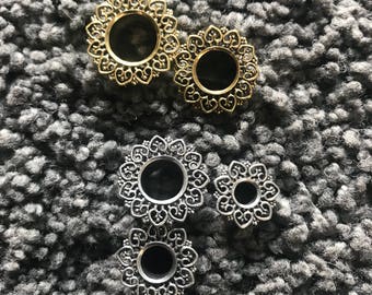 Hand crafted mandala brass tunnel, Gauged Earrings, silver colour or antic gold color, flower tunnel; mandala