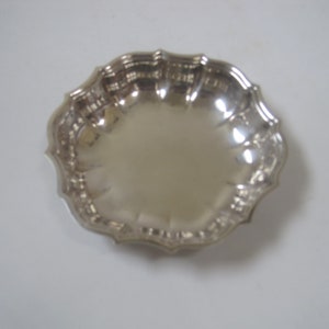 International Silver Bon Bon Bowl, 5.75&quot; Round, Chippendale Style w/ Ruffled Edge, Vintage, Discontinued, No Monogram, Candy, Bon Bons, Nuts