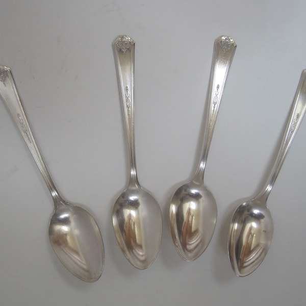 4 Oneida Queen Bess (I) Tudor Plate Teaspoons, 5.875", Vintage Silver Plate, Discontinued Pattern, 1924-?