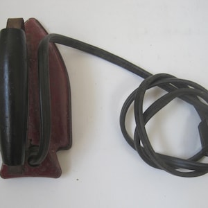 Children&#39;s Sunny Suzu Toy Electric Iron 5.5&quot; Vintage Red Metal, Black Wood Handle Display Prop