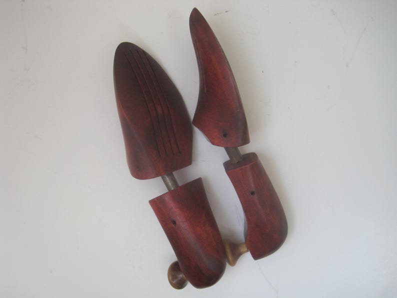 Pair of Vintage Men's Wood & Metal Shoe Trees/Forms, 10.75"/6C, Articulated, Mahogany Stain Solid Wood, Use or Display, Masculine Home Decor Bild 7