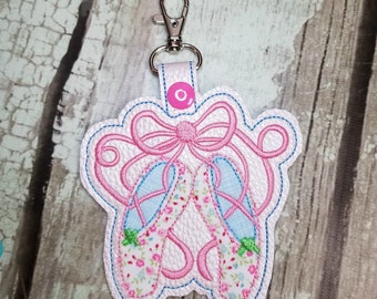 Ballet Shoes Snap Tab Applique Design, In the Hoop Ballet Bag Tag Embroidery Design