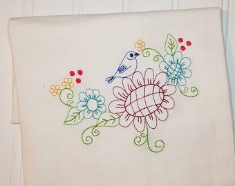 Bird and Flowers Machine Embroidery Design, Vintage Floral