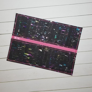 In the Hoop Zipper Pouch Machine Embroidery Design, ITH Machine Applique Zipper Pouch Pattern