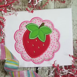 Strawberry Machine Applique Design, Summer Embroidery Design, Scalloped Frame