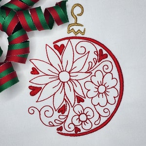 Kerstbal machine borduurwerk ontwerp met Redwork bloemmotief