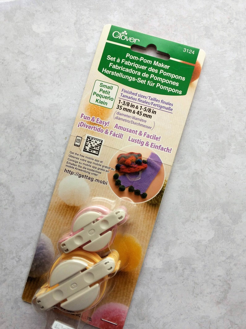 Set Of 2 Clover Brand Pom-Pom Maker Small Size 1 3//8/" /& 1 5//8/"