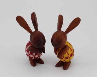 Vintage Erzgebirge Osterhasen – Design von Ilka Otte – Handbemalte Holzfiguren DDR 1970er/80er