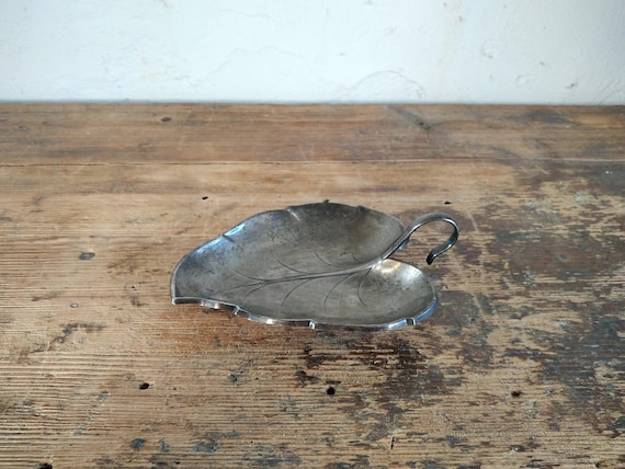 Antike Versilbert Blattform – Vintage Deko Schale – Schmuckschale aus Metall – 1950er Jahre