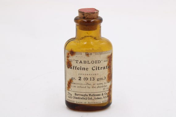 Antike Arzneiflasche „TABLOID“ Caffeine Citrate • Burroughs Wellcome & Co. Australia Ltd. • H ≈ 8 cm × B ≈ 3,5 cm S9