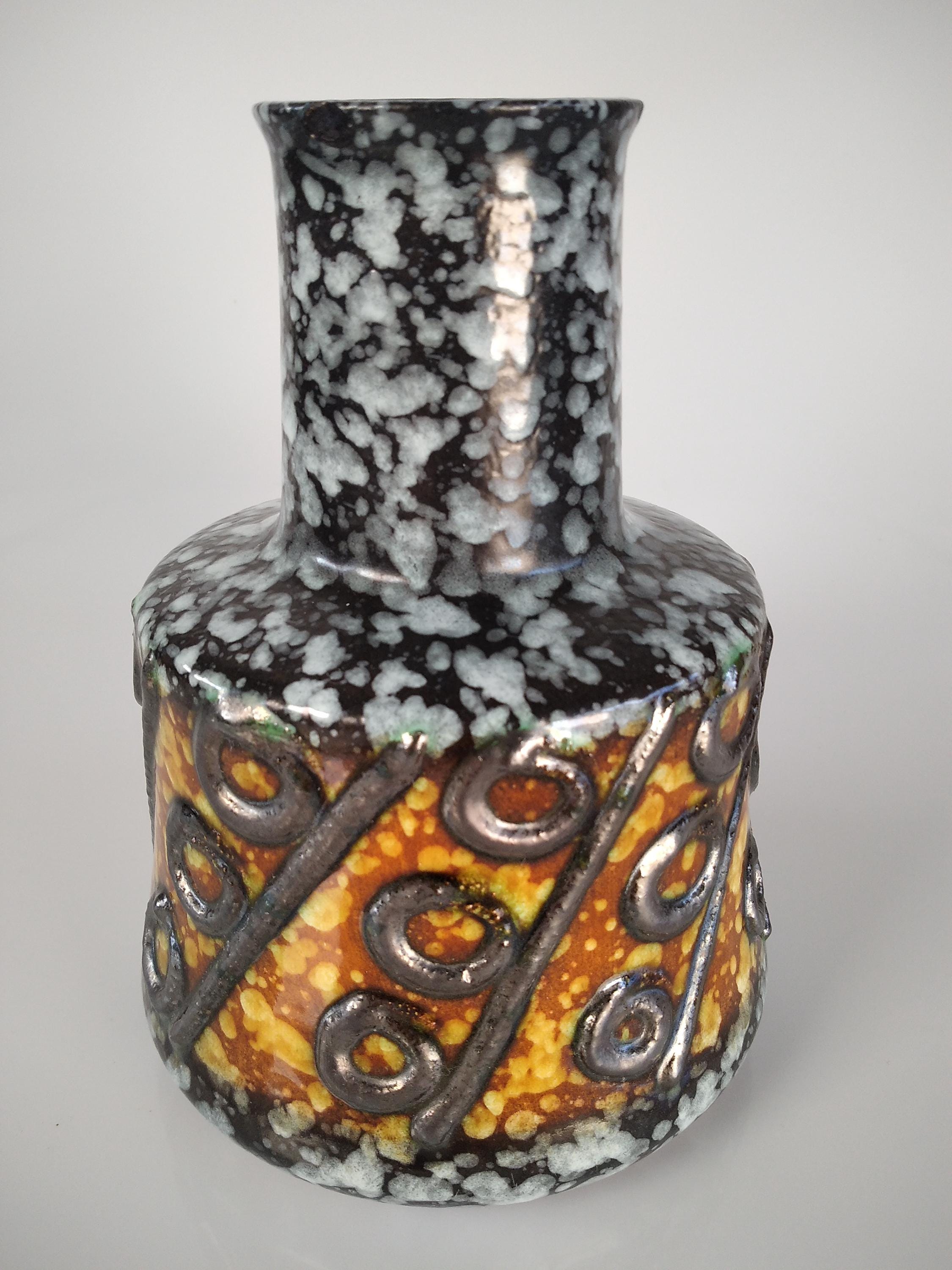 ヴィンテージ ショイリッヒ 陶器花瓶 2909 – 西ドイツ ファットラバ