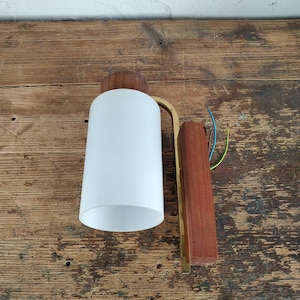 Antike Wandlampe Gold Vintage – Mid Century Wandleuchte mit weißem Sockel