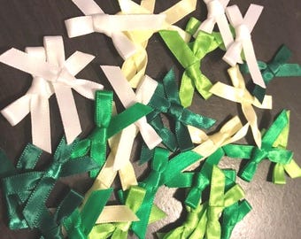 30 bow mix Turning Green crafts, scrapbook, Jewelry, hair bow