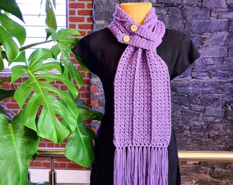 Crochet pattern PDF for buttoned ribbed scarf with fringe