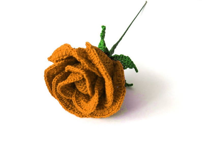 Crochet rose pattern valentine half open long stem rose image 5