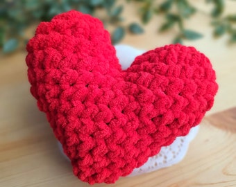 Crochet heart plushie pattern for valentine's day gift, home decor crochet 3d heart, crochet plushie