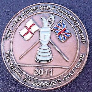 Magnífico marcador de bolas de moneda pintado a mano y en relieve 2011 Open Championship St George's Golf Club. Regalo de golf ideal para el golfista de 13 años.