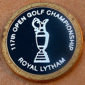 Raro vecchio marcatore per palline da golf in ottone con gambo a punta per l'Open Golf Championship del 1988 tenutosi al Royal Lytham - Inghilterra Ottimo regalo di compleanno per 36 anni