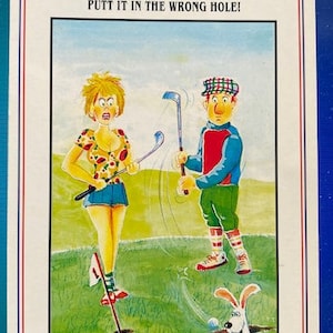 Cartão de aniversário do golfe Cartão do golfe - divertimento cómico divertido. Ideal para presentear marido, esposa, amigo, parente. Coloque no buraco errado!
