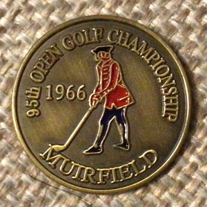 ドイツ自動車クラブ　ローランドラリーバッジ　1966年 Old Hand Painted Coin Golf Ball Marker for the 1966 Open Golf