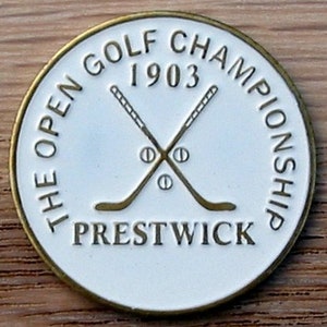 Moneta in rilievo Golf Ball Marker dipinta a mano per il campionato aperto 1903-Prestwick Golf Club Scotland. Regalo unico per qualsiasi golfista.